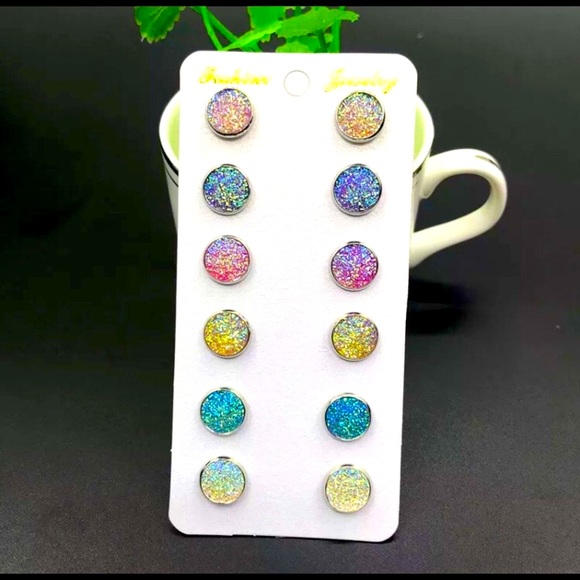 6 pair faux Austrian Crystal stainless stud - Picture 2 of 7